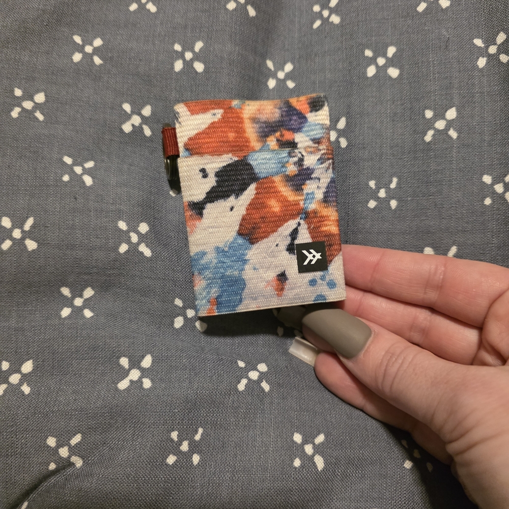 Abstract Pattern Card Holder